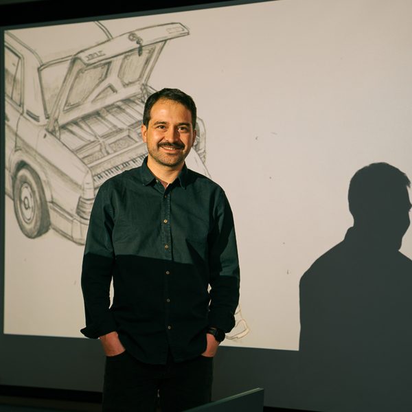 Fredy Andrés Buitrago Torres, profesor del Departamento de Arte