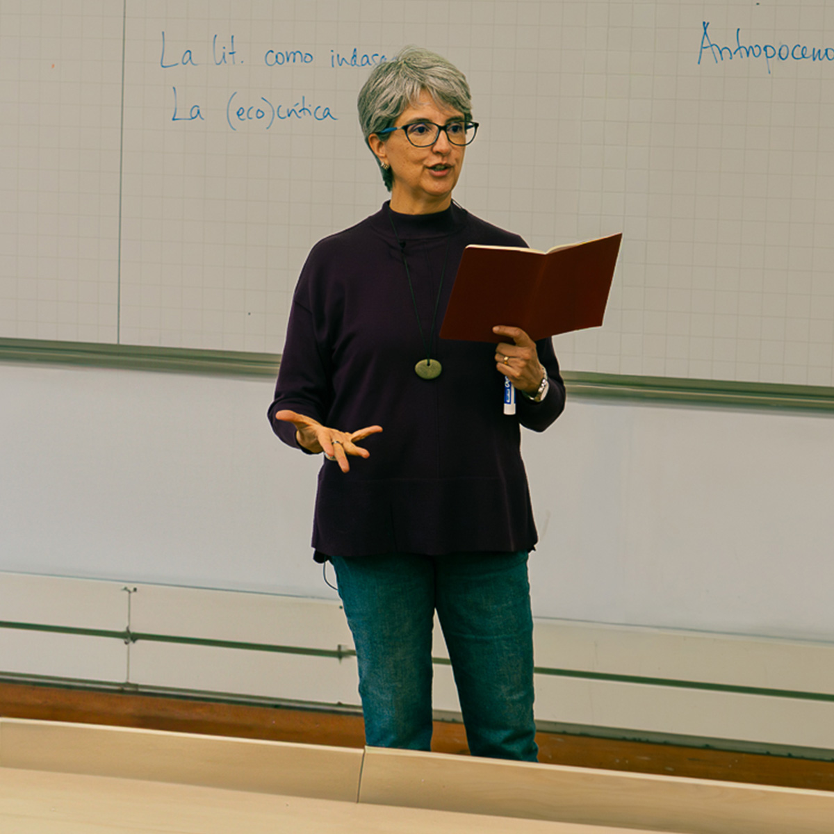 Carolina Alzate , profesora del Departamento de Literatura.