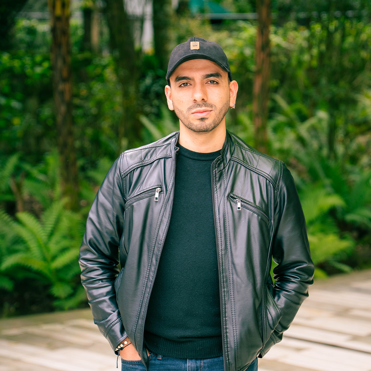 Juan Camilo Velazco, Auxliar Administrativo