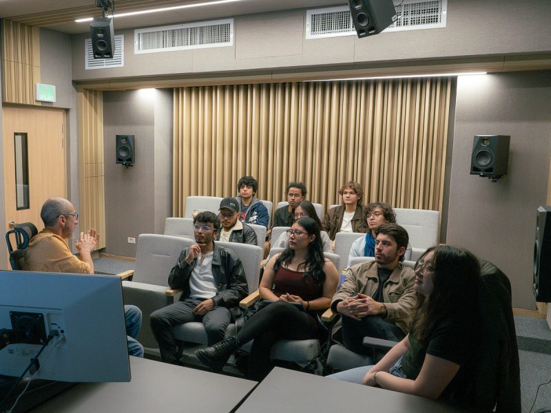 Herramientas sala mezcla inmersiva.