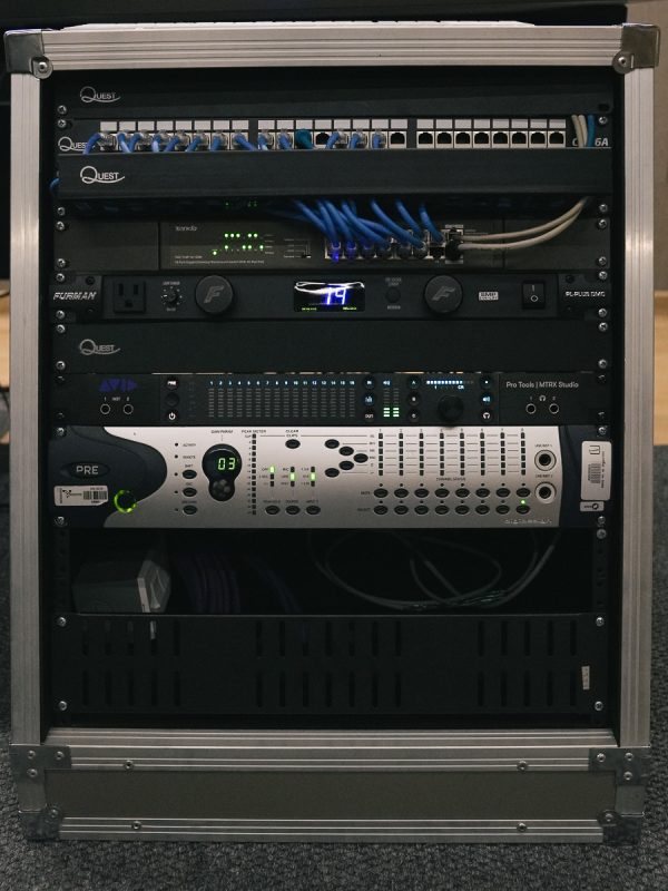 Herramientas sala mezcla inmersiva.