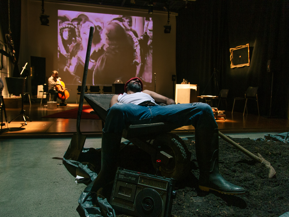 Tx-104 Estudio intermedial | Facultad de Artes y Humanidades | Universidad de los Andes