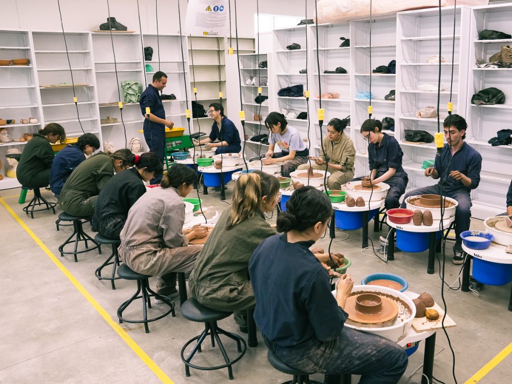 Tx-401 Taller de cerámica | Edificio Tx | Facultad de Artes y Humanidades | Universidad de los Andes