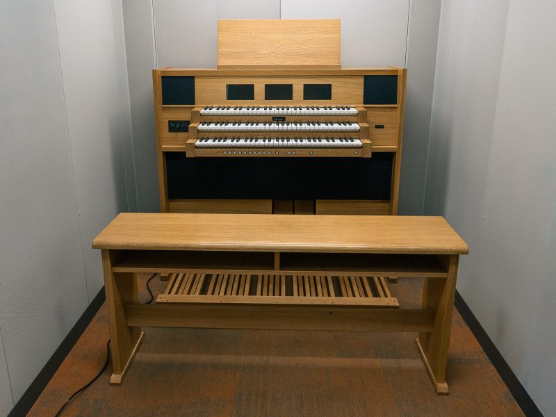 Herramientas cubículos de práctica y ensayo.