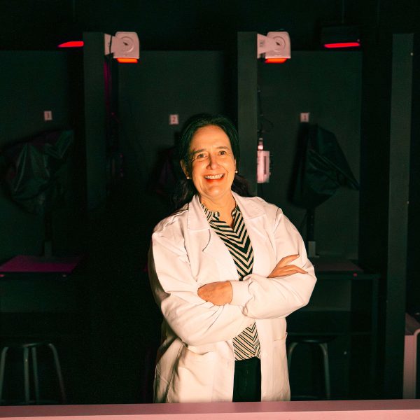 Beatriz Grau, profesora del Departamento de Arte