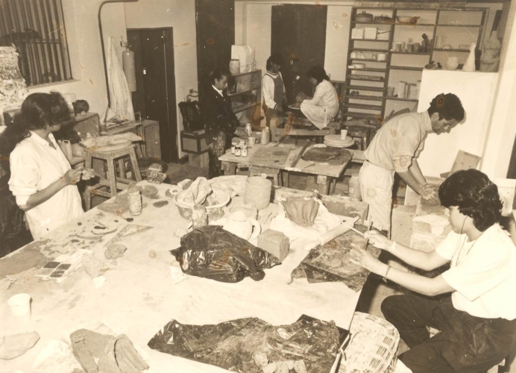 Historia del Departamento de Arte de la Universidad de los Andes escrita por Lucas Ospina, profesor asociado.