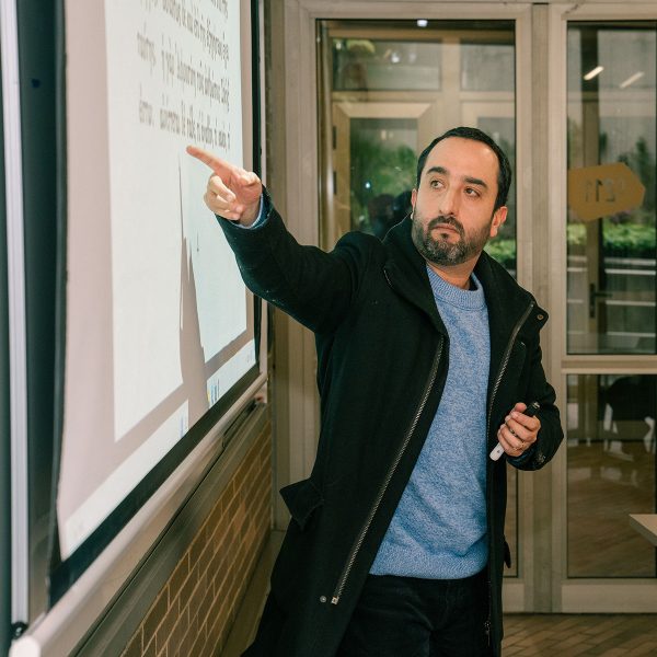 Santiago Melo Arias, profesor de Literatura