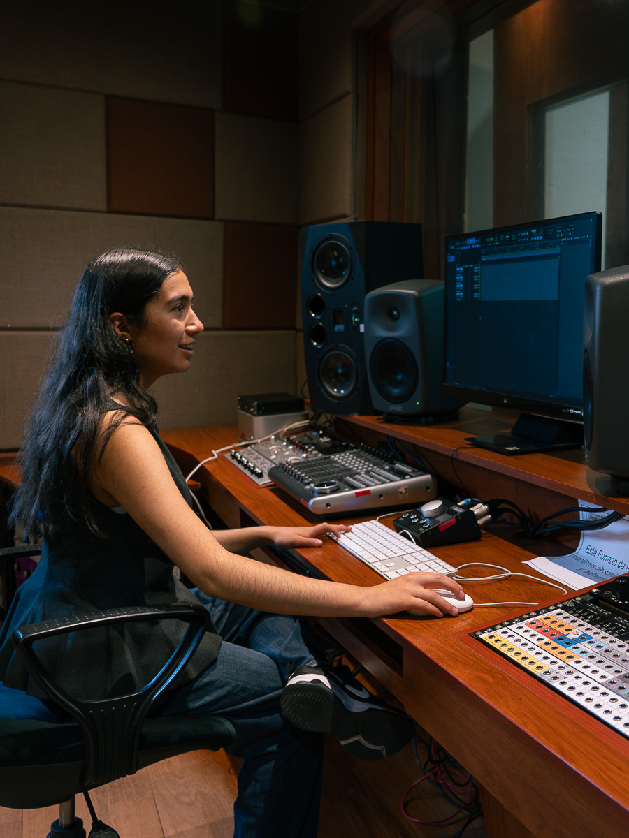 R-107,108 | W-505 t-x | Z-114 Estudios de grabación y producción