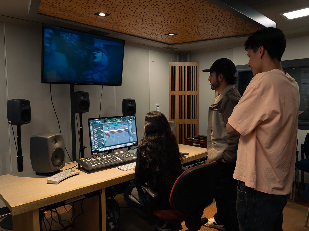 W-505u Estudio de mezcla 5.1