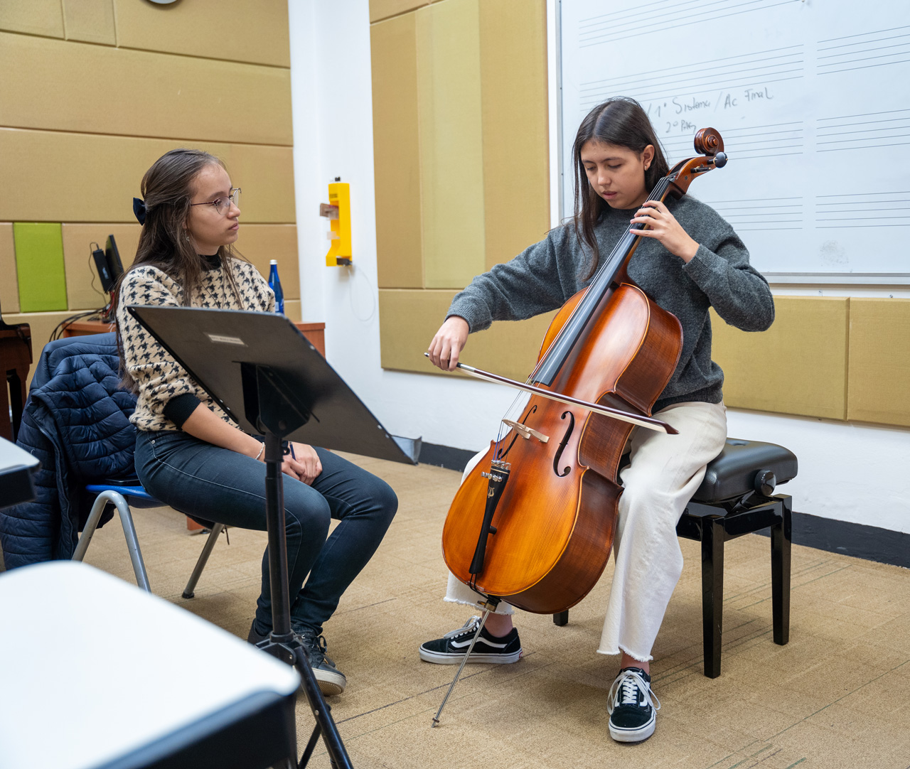 Sábado 9 de mayo de 2026 a la 1:00 p.m. en la Cajita de música de la Universidad de los Andes. Entrada libre hasta completar el aforo de la sala.
