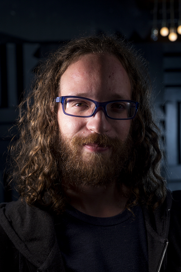 Descubre los Jams Estudiantiles en la Universidad de los Andes, espacios creativos para músicos que quieren improvisar juntos.