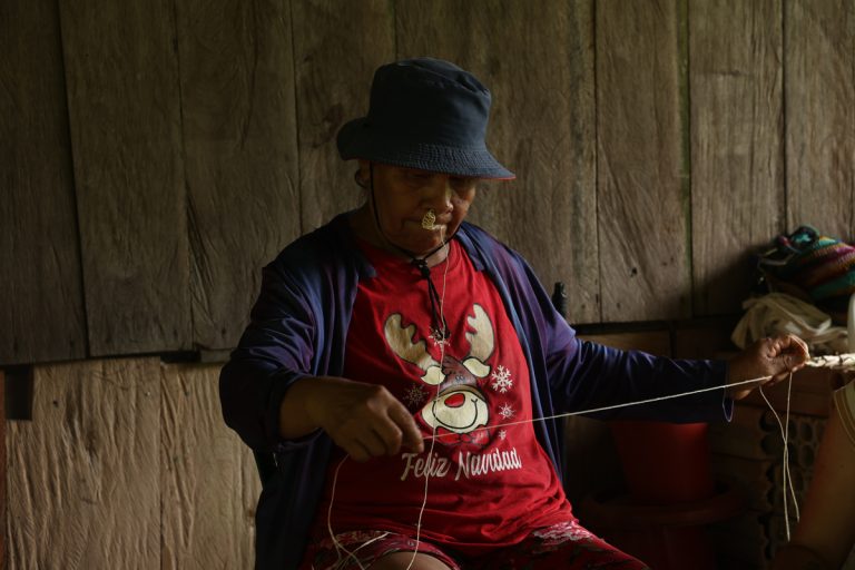 Taller de tejido amazónico ― Mochila de chambira