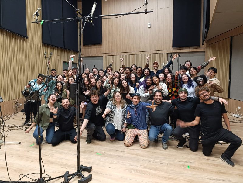 Imagen del anuncio un arrullo nocturno y un amanecer coral: el coro uniandes se suma al nuevo disco de monsieur periné