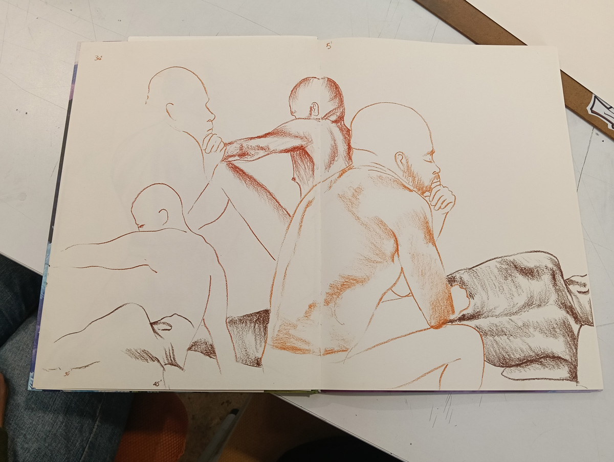 Omnituens: Miradas y perspectivas exhibe trabajos artísticos inspirados en dinámicas de modelo y exploraciones creativas.
