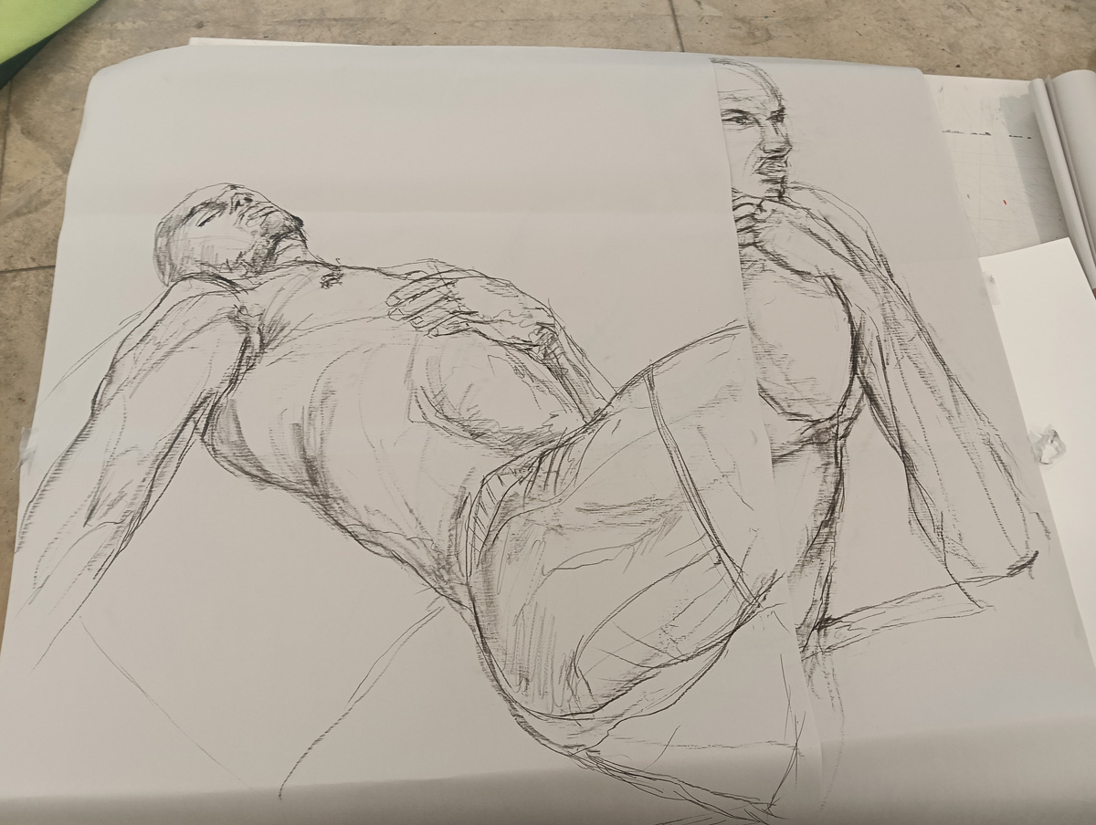 Omnituens: Miradas y perspectivas exhibe trabajos artísticos inspirados en dinámicas de modelo y exploraciones creativas.