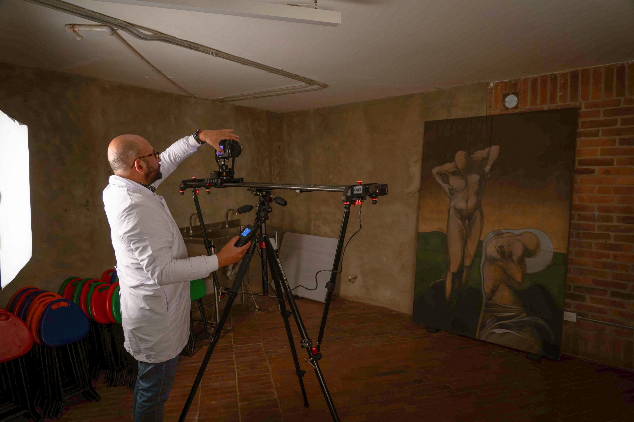 David tomando registro de Patrimonio