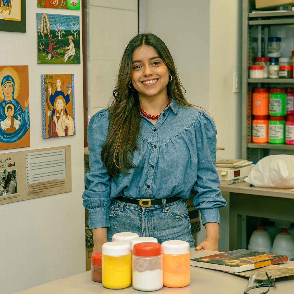 Maria kamila Lenes Dia, profesora de Arte