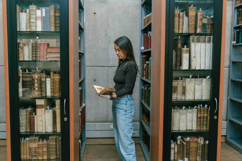 Herramientas sala de patrimonio documental y bibliográfico